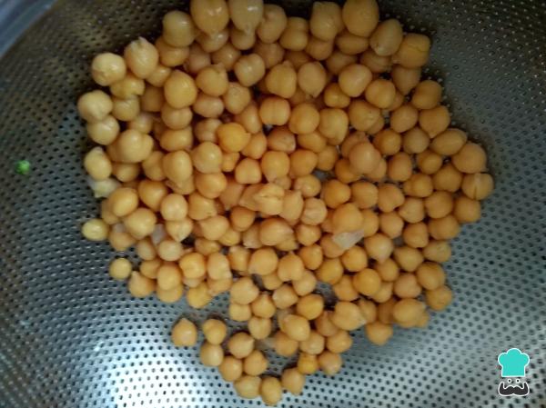 Receta de Ensalada de garbanzos vegana - Paso 3
