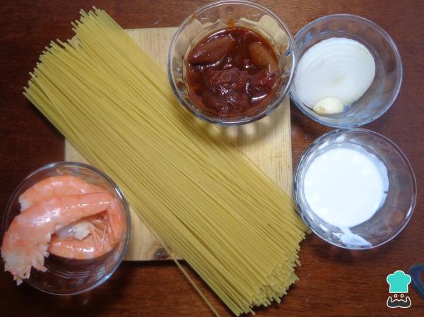 Receta de Pasta al chipotle con camarones - Paso 1