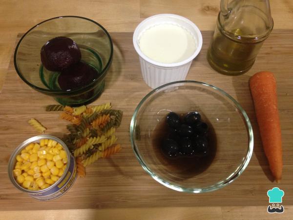 Receta de Ensalada de pasta con remolacha - Paso 1