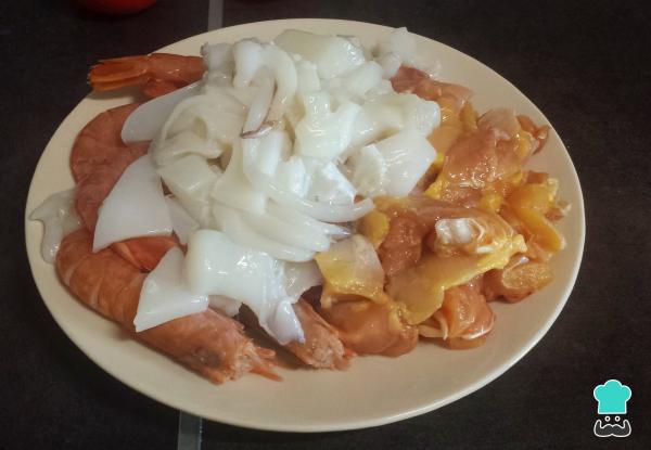 Receta de Fideos a la cazuela con sepia - Paso 2