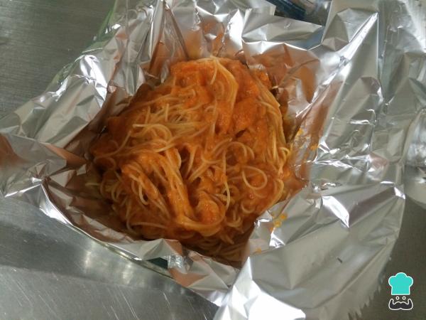 Receta de Espaguetis al papillote - Paso 6