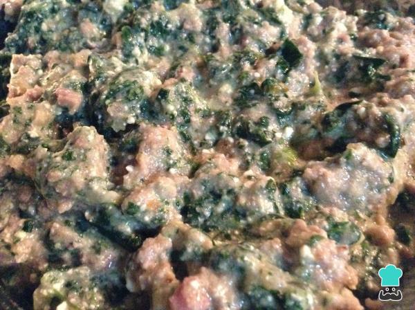Receta de Canelones de carne y espinacas - Paso 7