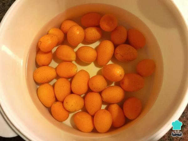Receta de Mermelada de quinotos - Paso 1