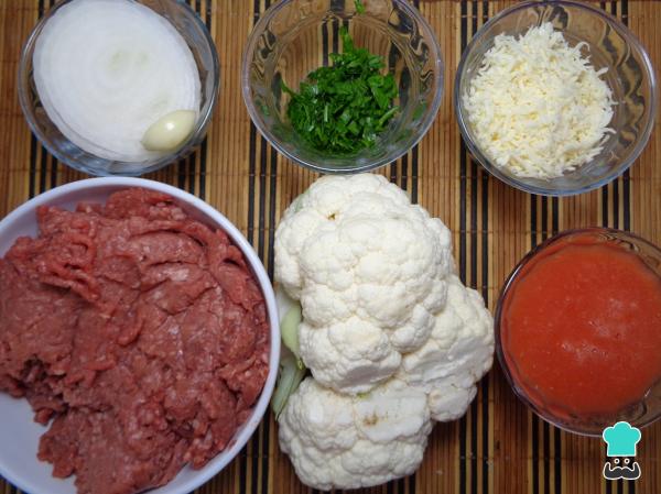 Receta de Budín de coliflor con carne molida - Paso 1