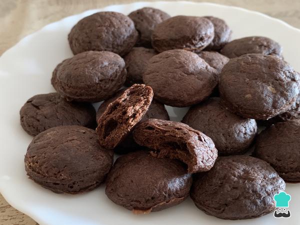 Recetas de postres en microondas fáciles - Galletas de chocolate en microondas