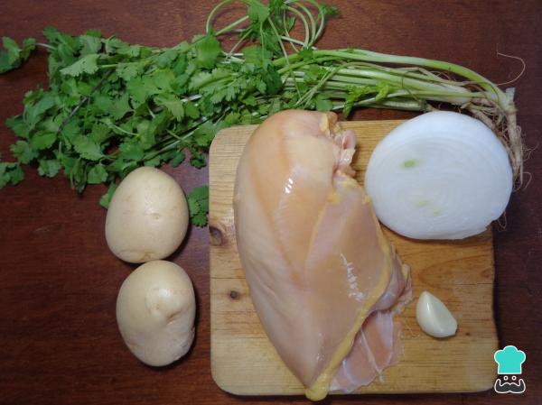 Receta de Papas con pollo deshebrado - Paso 1