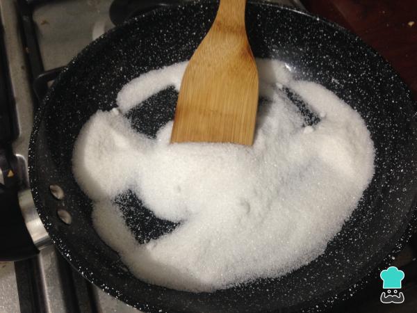 Receta de Budín de pan peruano - Paso 1