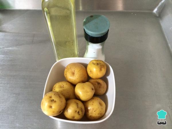 Receta de Papas criollas fritas - Paso 1