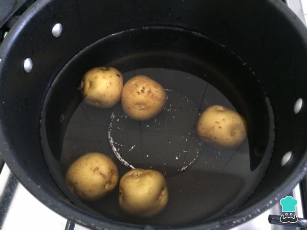 Receta de Papas criollas fritas - Paso 2