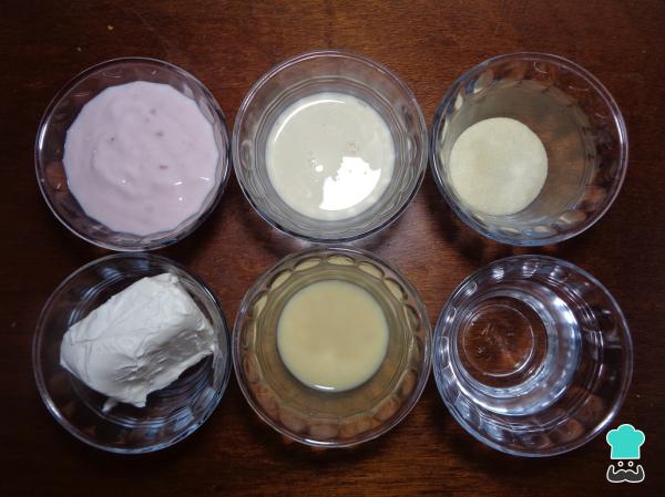 Receta de Gelatina de yogur de fresa con Philadelphia - Paso 1