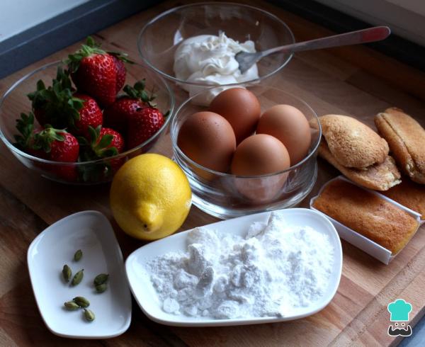 Receta de Tiramisú de fresa - Paso 1