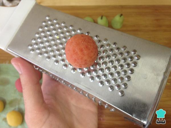Receta de Frutas de mazapán - Paso 5