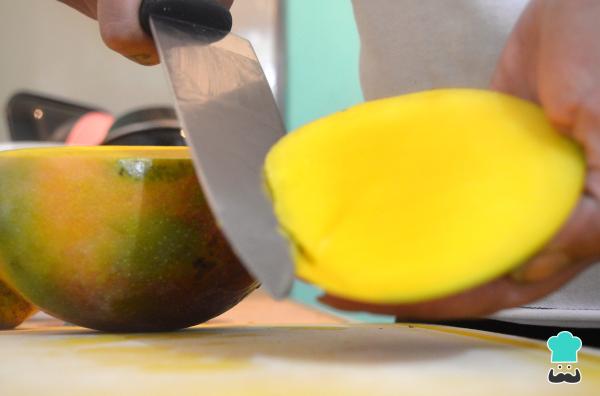 Receta de Gelatina de yogur con mango - Paso 6