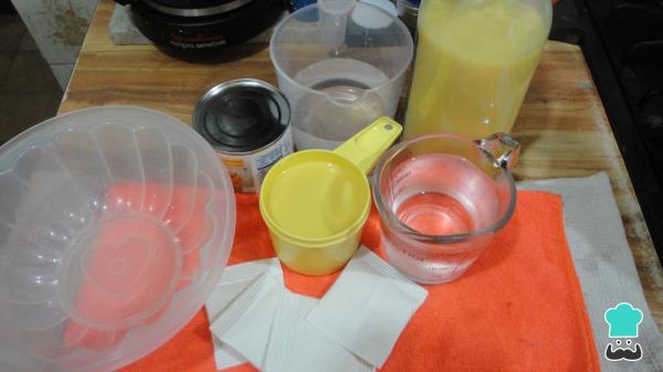 Receta de Gelatina de rompope - Paso 1