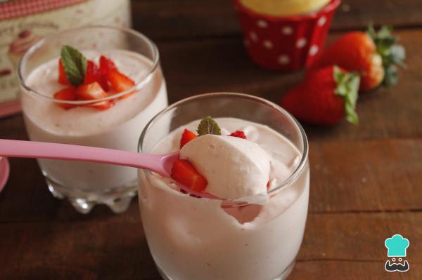 Receta de Mousse de fresas - Paso 8