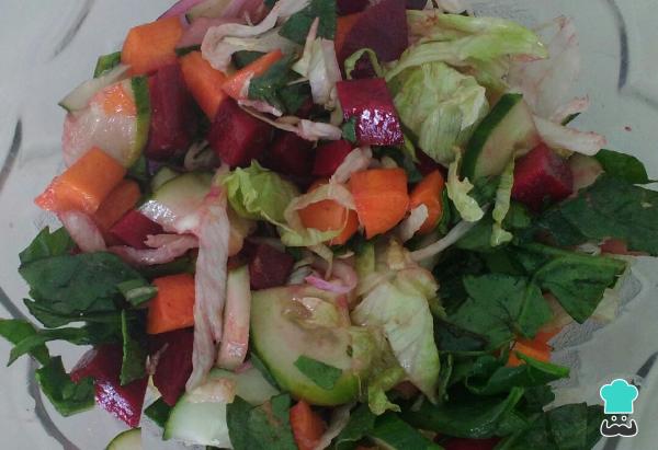 Receta de Ensalada con remolacha cocida y limón