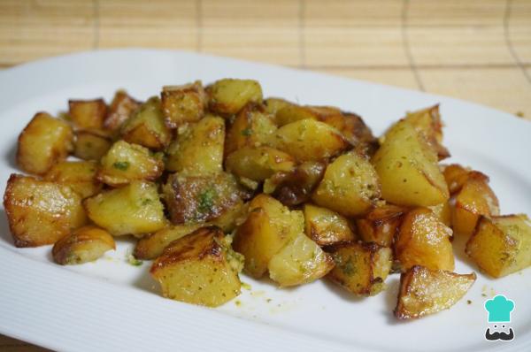 Receta de Patatas al ajillo