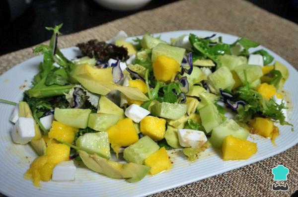 Receta de Ensalada de aguacate y mango