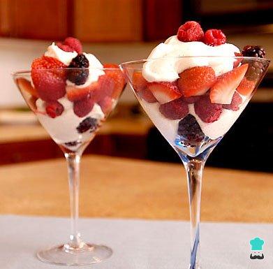 Receta de Coctel de fresas con crema shantilly