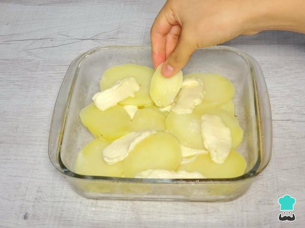 Receta de Pastel de papa y rocoto relleno - Paso 4