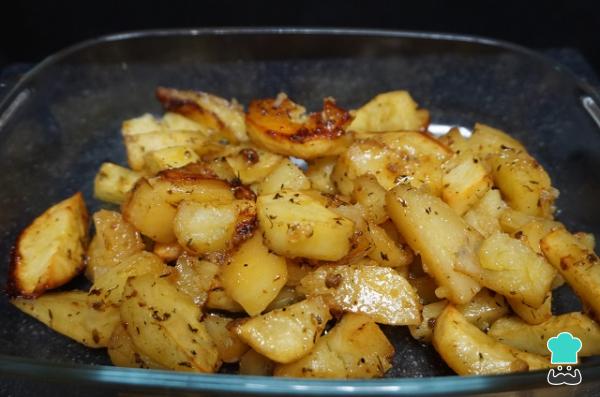 Receta de Patatas al horno jugosas