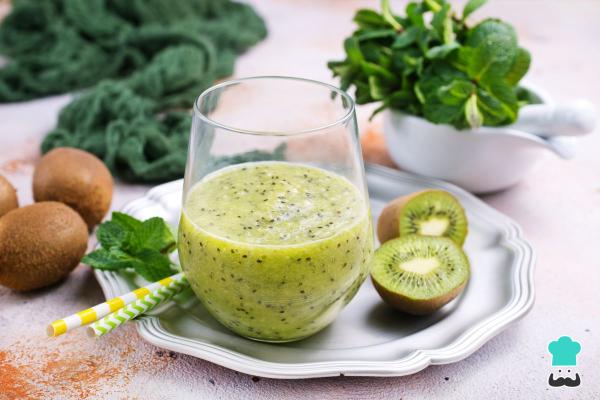 Licuados para bajar de peso en 7 días - Licuado de kiwi, espinaca, pepino y té verde