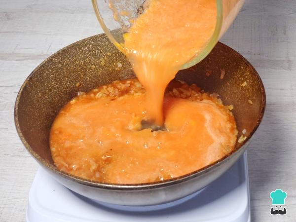 Receta de Tallarines rojos con atún - Paso 5