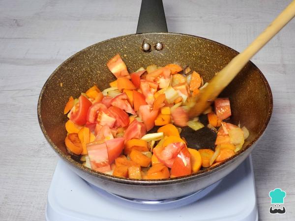 Receta de Tallarines rojos con huancaína - Paso 5