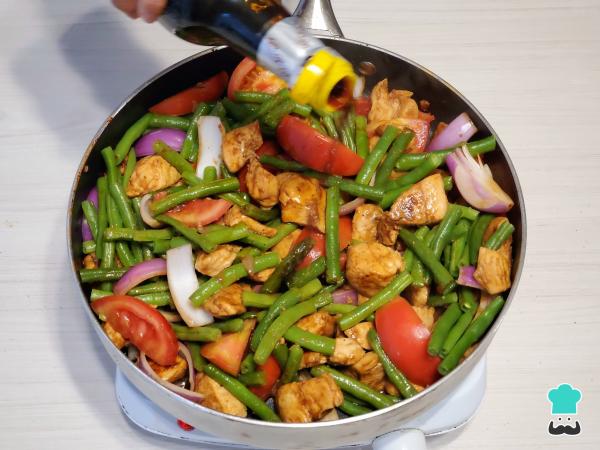 Receta de Saltado de vainita con pollo - Paso 9